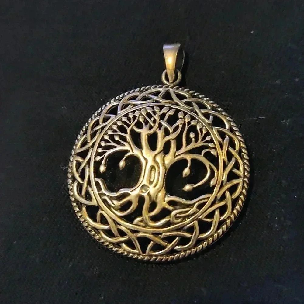 Beautiful large sterling silver tree of Life Yggdrasil Pendant